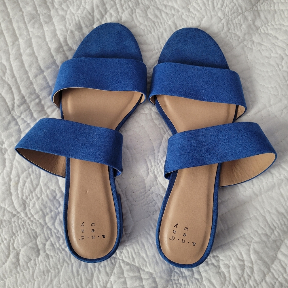 A new day royal blue suede sandals / flats size 6.5